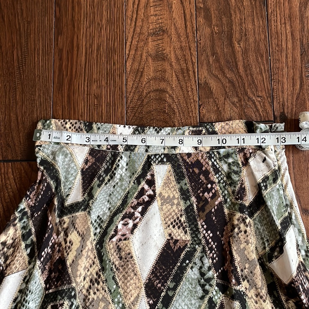 MIDI Skirt - Picture 4 of 6